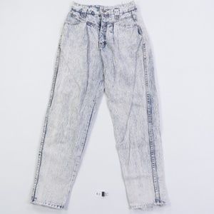 90s Womens Size 8 Acid Wash Tapered Mom Jeans